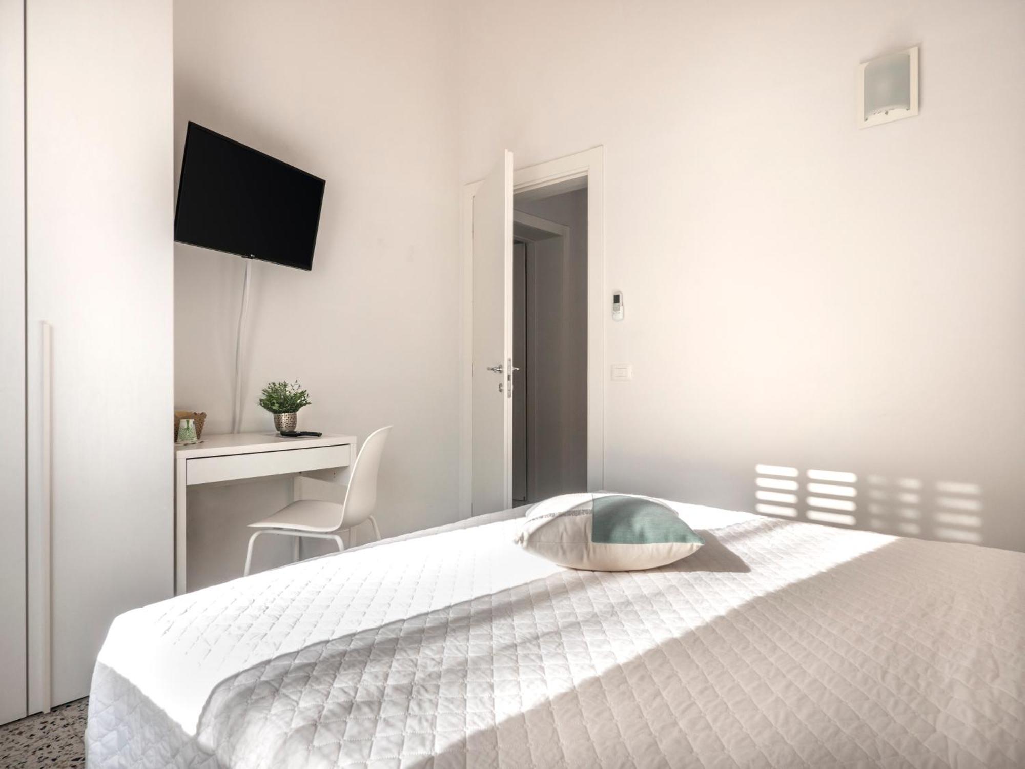 Zuara9Room Ρίμινι Εξωτερικό φωτογραφία